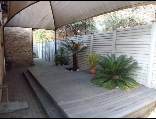 3 BEDROOM TOWNHOUSE FOR SALE IN MANTEVREDE